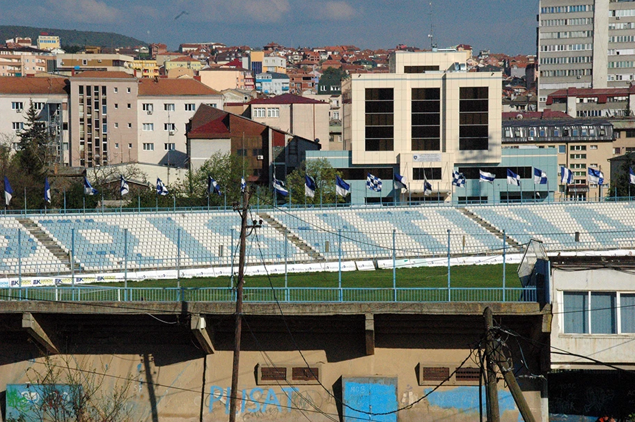 Das Fussballstadion «Stadiumi Fadil Vokrri» in Pristina, Kosova.