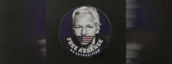 Free Assange.