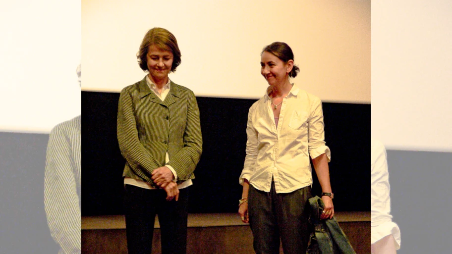 Regisseurin Angelina Maccarone (rechts) am Festival Paris Cinéma 2011.