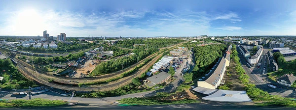 Bau einer Eisenbahnbrücke am Höninger Weg in Köln, Juli 2022.