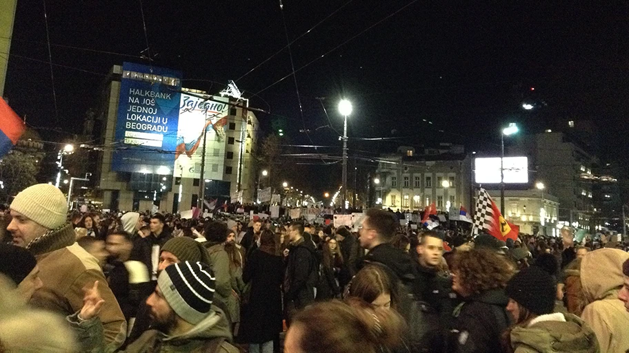 Grossdemonstration auf dem Slavija-Platz am 22. Dezember 2024 in Belgrad.