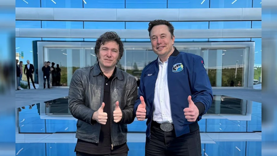 Der argentinische Präsident Javier Milei mit Elon Musk, April 2024.