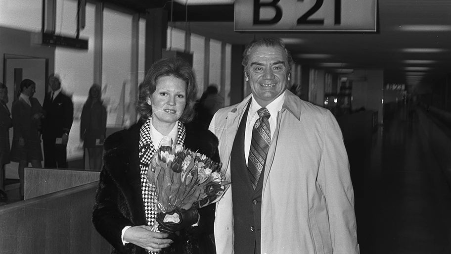 Die US-amerikanische Schauspieler Ernest Borgine (hier in Amsterdam 1973) spielt in dem Film die Rolle des Polizisten Mike Rogo.