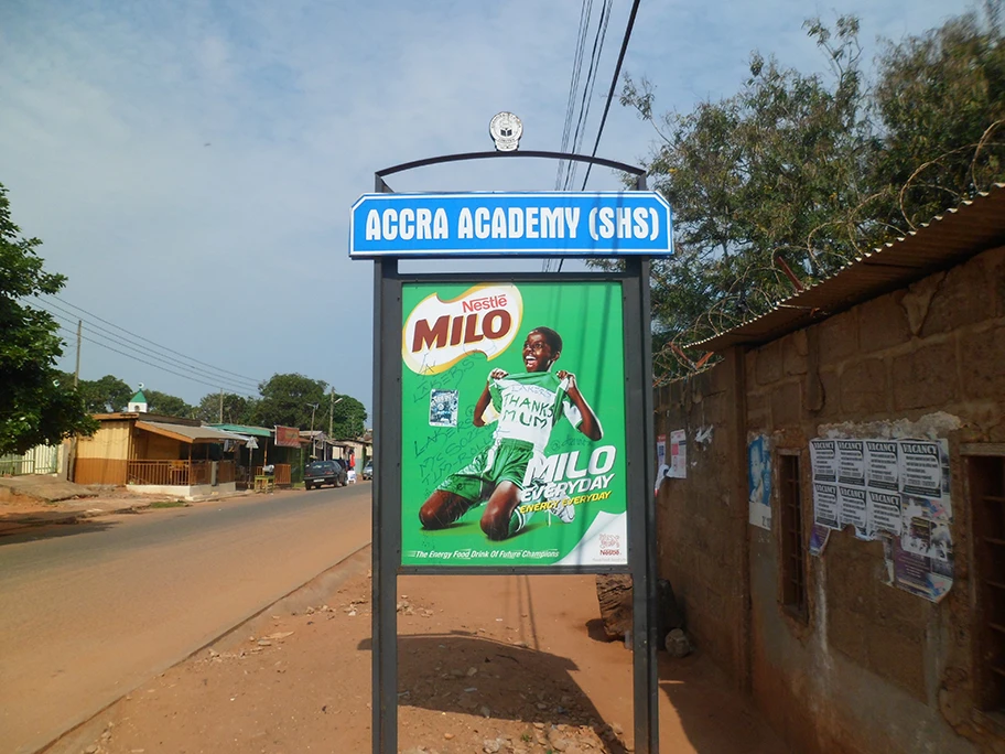 Nestlé Werbung in Ghana.