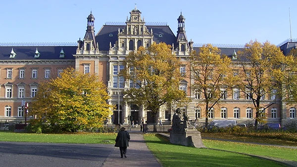 Strafjustizgebäude (Amtsgericht und Landgericht) in Hamburg.