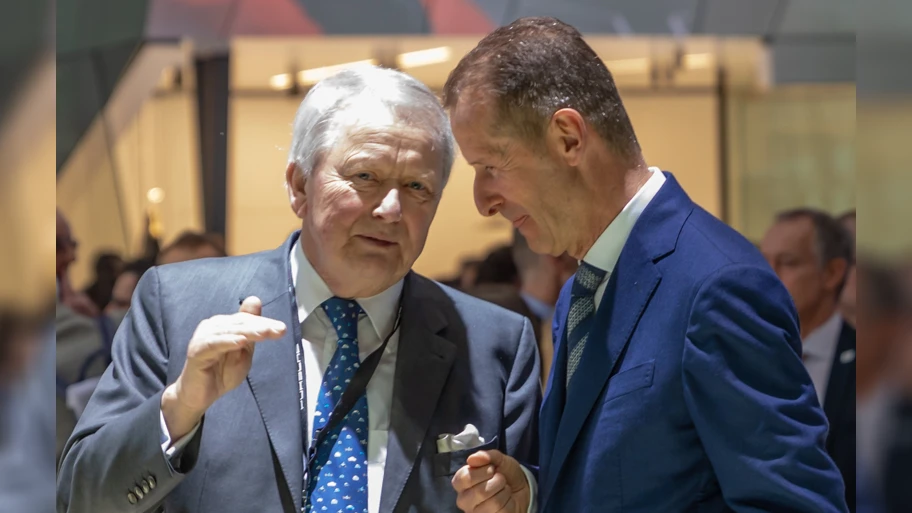 Wolfgang Porsche (links) am Genfer Automobil-Salon 2019.