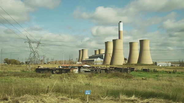 Das Scheitern der Umwandlung von Kohlekraftwerken in ein Solarkraftwerk in Komati entlarvte die Kehrtwende des ANC in Bezug auf eine gerechte Klimawende.